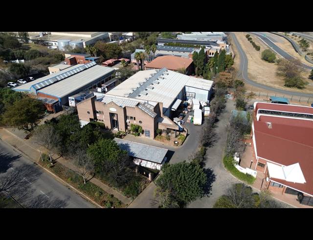1,760M² WAREHOUSE TO LET IN KYALAMI